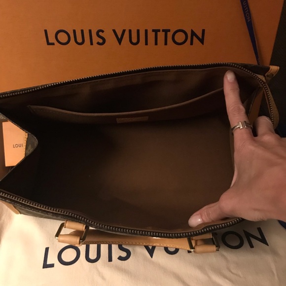 AUTHENTIC Louis Vuitton Monogram Popincourt ❤️ - Picture 5 of 7